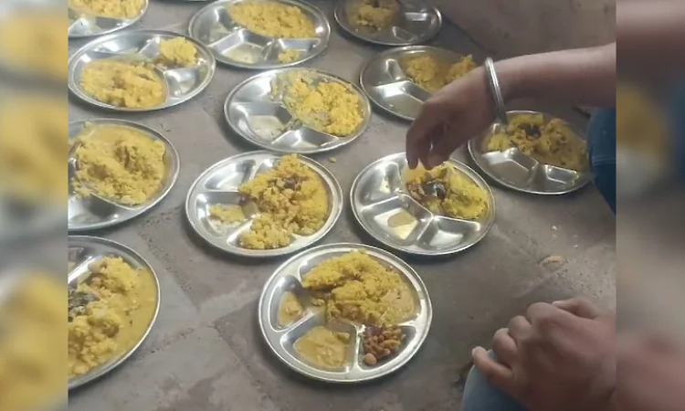 Detergent used instead of salt in mid-day meal; 36 students fall ill