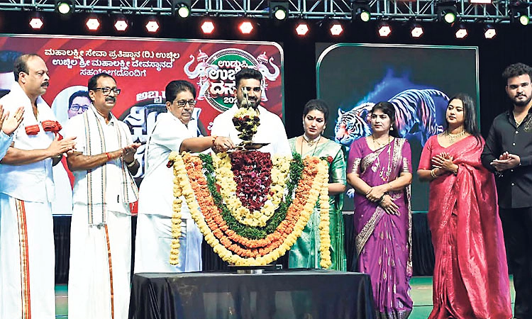 ದೇಶ-ವಿದೇಶಗಳಲ್ಲಿ ಉಚ್ಚಿಲ ದಸರಾ ಪ್ರಸಿದ್ಧಿ: ಪೇಜಾವರ ಶ್ರೀ