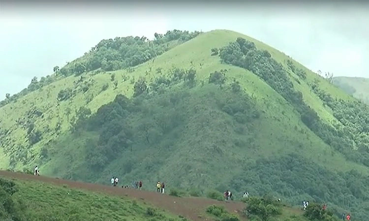 Chikkamagaluru imposes entry ban to Mullayanagiri and Datta Peetha ahead of Datta Jayanti