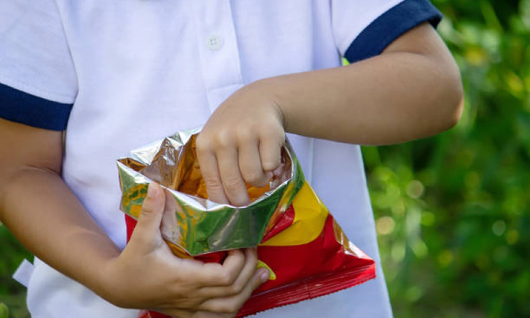 4-year-old boy dies after swallowing miniature toy from chips packet