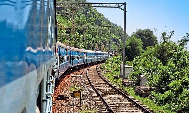 ಭಾರೀ ಚರ್ಚೆಗೆ ಕಾರಣವಾದ ಭಾರತೀಯ ರೈಲ್ವೇ ಜತೆ ಕೊಂಕಣ ರೈಲ್ವೇ ವಿಲೀನ ಪ್ರಸ್ತಾವ