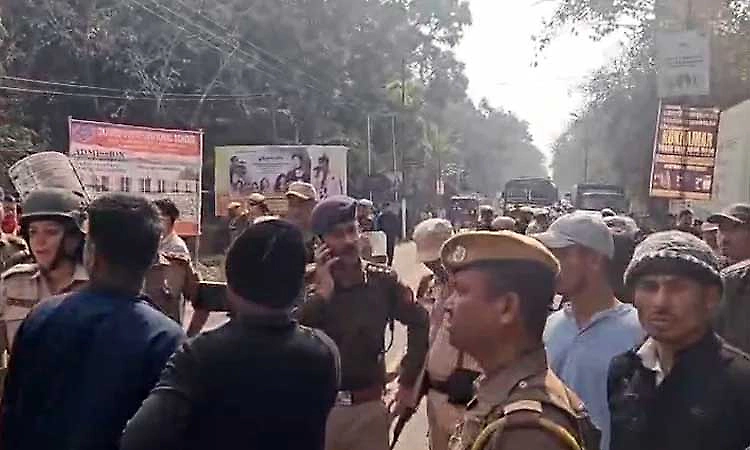 Assam: Clashes erupt, RAF deployed, internet services suspended in Kokrajhar, Chirang
