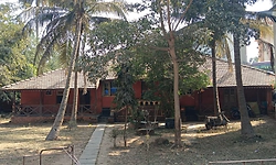 Dharwad: ಧಾರಾನಗರಿ ಪರಿಸರಸ್ನೇಹಿ ಬಂಗಲೆ-ಮನೆಗಳೇ ಮಾಯ !