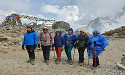 ಎವರೆಸ್ಟ್‌ ಬೇಸ್‌ ಕ್ಯಾಂಪ್‌ ಆರೋಹಣ ಮಾಡಿದ ವೀರ ಮಹಿಳೆಯರು!