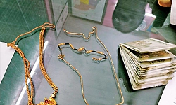 Two separate incidents in Kollur: Gold ornaments and cash returned, honesty appreciated