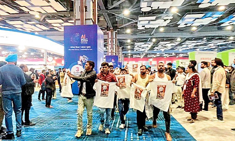 AI Summit: ಕಾಂಗ್ರೆಸ್‌ ಅರೆಬೆತ್ತಲೆ ಪ್ರತಿಭಟನೆಗೆ ಬಿಜೆಪಿ ಆಕ್ರೋಶ 