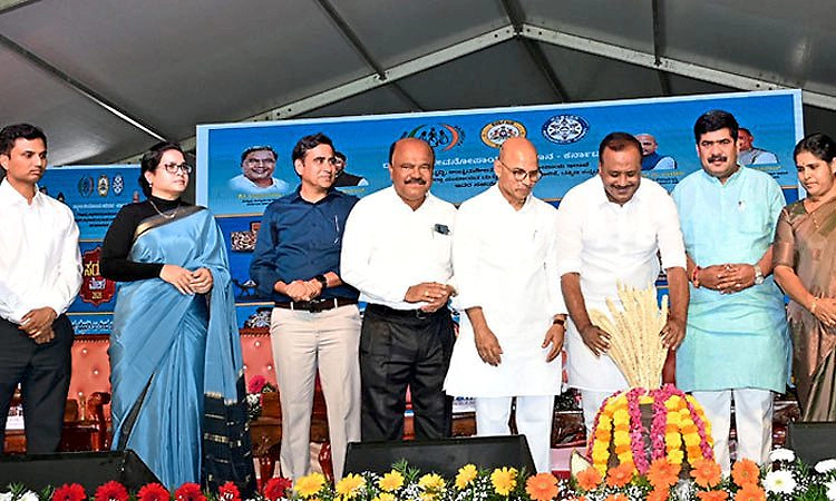 ಮಹಿಳಾ ಕೇಂದ್ರಿತ ಯೋಜನೆಗೆ ಸರಕಾರ ಆದ್ಯತೆ:  ಸಚಿವ ಡಾ| ಶರಣ ಪ್ರಕಾಶ್‌ ಪಾಟೀಲ್