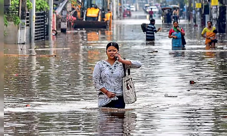 Heavy Rain: ಗುವಾಹಟಿಯಲ್ಲಿ ಭಾರಿ ಮಳೆಯಿಂದಾಗಿ ಕೃತಕ ಪ್ರವಾಹ: ಅಸ್ತವ್ಯಸ್ತಗೊಂಡ ಜನಜೀವನ