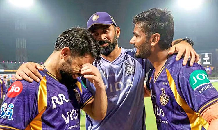 IPL: ಮೊದಲ ಗೆಲುವಿನ ಬಳಿಕ ಡ್ರೆಸ್ಸಿಂಗ್‌ ರೂಮ್‌ ನಲ್ಲಿ ಕಣ್ಣೀರು ಕಂಡೆ..: ವರುಣ್‌ ಚಕ್ರವರ್ತಿ