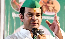 ತಂದೆ ಲಾಲು, ನನ್ನ° ಕೊಲೆಗೆ ಸಂಚು: ತೇಜ್‌ ಪ್ರತಾಪ್‌