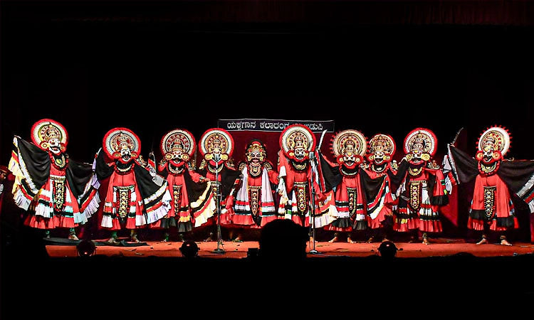 ಯಕ್ಷಗಾನ ಕಲಾ ಯಾತ್ರೆ ಸರಣಿ-1:ಕಲೆಯನ್ನು ಶ್ರೀಮಂತಗೊಳಿಸಿರುವ ಹಿಂದಿವೆ ಹಸಿವಿನ ಕಥೆಗಳು