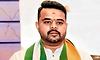 ಟಿವಿಯಲ್ಲಿ ಅಜ್ಜಿಯ ಅಂತಿಮ ದರ್ಶನ ಪಡೆದ ಪ್ರಜ್ವಲ್ ರೇವಣ್ಣ