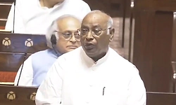 56 ಇಂಚಿನ ಎದೆ ಎಲ್ಲಿ ಹೋಯಿತು?: ಮೋದಿ ವಿರುದ್ಧ ಖರ್ಗೆ ಲೇವಡಿ