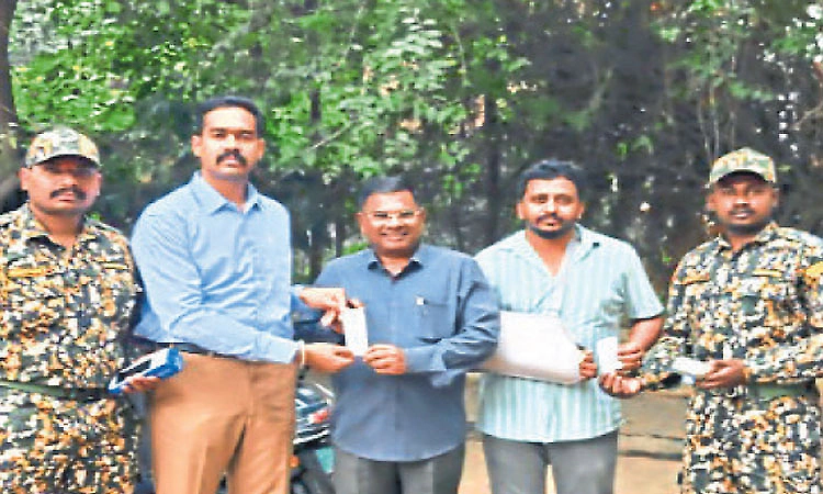Bengaluru: Building owner fined Rs 1 lakh for dumping construction waste on footpath
