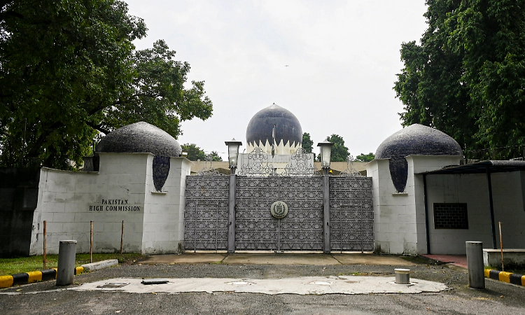 Unauthorised structures outside Pakistan High Commission pulled down in Delhi
