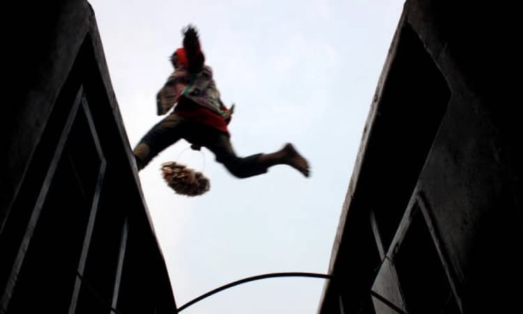 Mistake turns deadly: UP man boards wrong train, jumps off after realising and dies