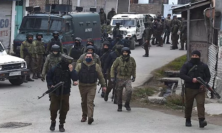 Jammu Kashmir: ಪ್ರತ್ಯೇಕ ಕಾರ್ಯಾಚರಣೆಯಲ್ಲಿ ಸಿಕ್ಕಿಬಿದ್ದ ಏಳು ಉಗ್ರರು