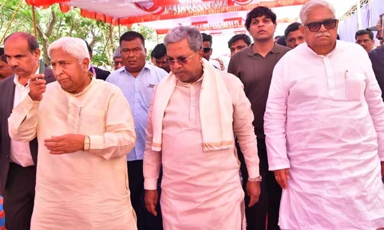 ಶೋಷಿತ ಜಾತಿ-ಸಮುದಾಯಗಳು ಜಾತಿ ಸಂಘಟನೆ ಮೂಲಕ ಹಕ್ಕುಗಳನ್ನು ಪಡೆದುಕೊಳ್ಳಬೇಕು: ಸಿಎಂ