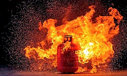 Hubballi: Two killed, woman critically injured after LPG cylinder explodes
