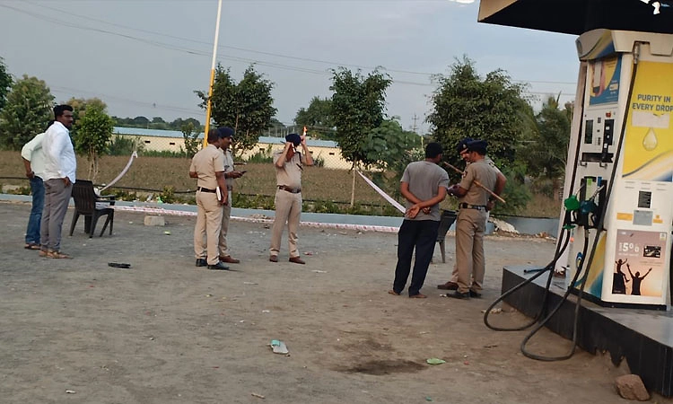 ವಿಜಯಪುರ: ಪೆಟ್ರೋಲ್ ಬಂಕ್ ಮಾಲೀಕನಿಂದ ಗುಂಡಿನ ದಾಳಿ: ಇಬ್ಬರಿಗೆ ಗಾಯ