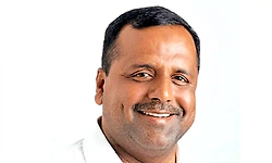 ಫೈಜರ್‌ ಕಂಪನಿ ಔಷಧ ಮಾರಾಟಕ್ಕೆ ತಡೆ: ಖಾದರ್‌
