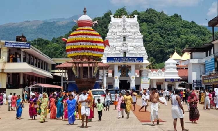 Heavy rush of devotees at Kukke Subrahmanya temple on Deepavali