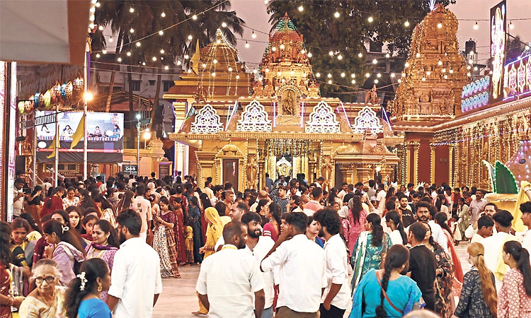 ಕುದ್ರೋಳಿ ನವರಾತ್ರಿ ಮಹೋತ್ಸವ: ನಾಳೆ ಮಂಗಳೂರು ದಸರಾ ಶೋಭಾಯಾತ್ರೆ; ಸಿದ್ಧತೆ