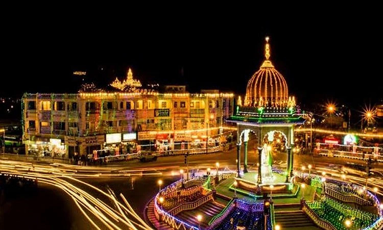 ಮೈಸೂರು ದಸರಾ ಲೈಟಿಂಗ್ಸ್ ವೀಕ್ಷಣೆ ಅವಧಿ 10 ದಿನ ವಿಸರಣೆ: ಮುಖ್ಯಮಂತ್ರಿ ಡಿಕೆಶಿ