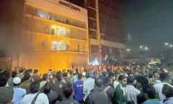 ಹಾದಿ ಹತ್ಯೆ: ಹೊತ್ತಿ ಉರಿದ ಬಾಂಗ್ಲಾದೇಶ