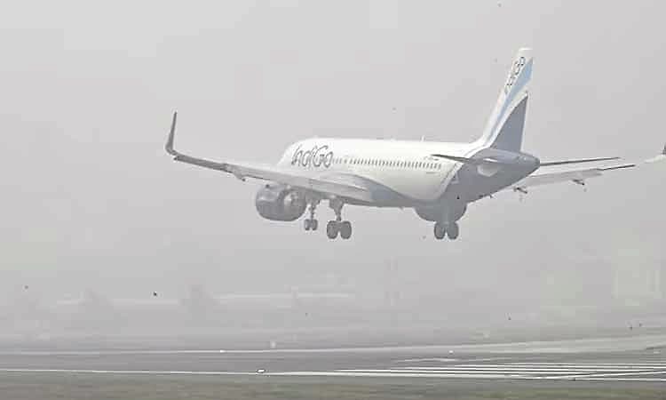 Extreme fog: ದೆಹಲಿಯಲ್ಲಿ 120ಕ್ಕೂ ಹೆಚ್ಚು ವಿಮಾನಗಳ ಹಾರಾಟ ರದ್ದು