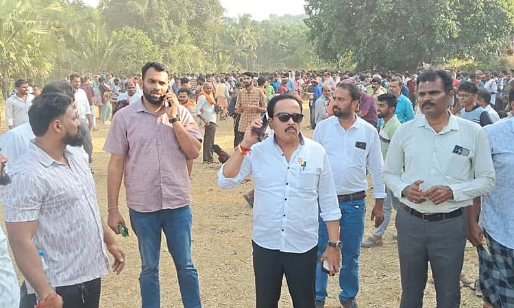 ಕೇಪು: ಅನುಮತಿ ರಹಿತ ಕೋಳಿ ಅಂಕ; ಶಾಸಕ ಅಶೋಕ್ ರೈ ಸಹಿತ ಹಲವರ ವಿರುದ್ಧ ಎಫ್ಐಆರ್ 