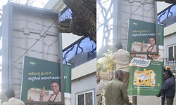 Bengaluru: ಅನಧಿಕೃತ ಎಲ್‌ಇಡಿ ಜಾಹೀರಾತು ಪರದೆಗಳ ತೆರವು ಕಾರ್ಯಾಚರಣೆ