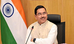 Kalaburagi: ತುರ್ತು ಪರಿಸ್ಥಿತಿಗಿಂತ ಕಡೆಯಾಗಿ ರಾಜ್ಯ ಸರ್ಕಾರದ ನಡೆ: ಜೋಶಿ ಟೀಕೆ