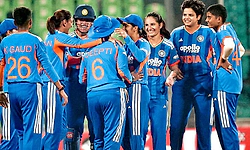 AusW-vs-IndW: ಮಿಂಚಿದ ಮಂಧನಾ, ಶ್ರೇಯಾಂಕಾ: ಆಸೀಸ್‌ ವಿರುದ್ದ ಸರಣಿ ಗೆದ್ದ ಭಾರತ ವನಿತಾ ತಂಡ