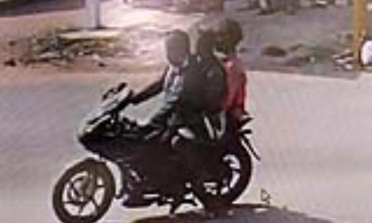 Shirva: ಚಿನ್ನದ ಸರ ಕಸಿದು ಪರಾರಿ ಪ್ರಕರಣ: ಪೊಲೀಸರ ಕ್ಷಿಪ್ರ ಕಾರ್ಯಾಚರಣೆ; ಆರೋಪಿಗಳ ಬಂಧನ