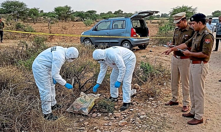 7 ಲಕ್ಷ ಮೌಲ್ಯದ ಒಡವೆಗಾಗಿ ವೃದ್ಧೆಯ ಭೀಕರ ಕೊ*ಲೆ; ದೇಹ ತುಂಡರಿಸಿ ಚೀಲಕ್ಕೆ ತುಂಬಿದ ಪಾಪಿ