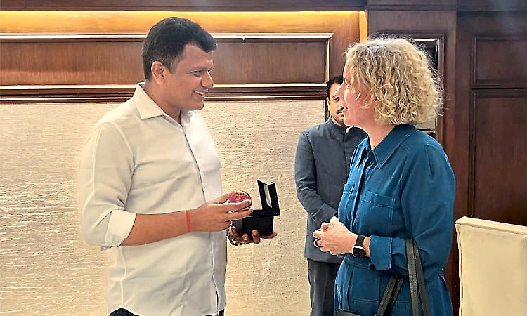 Australian Consul General Hilary McGeachy meets MP Capt. Chowta