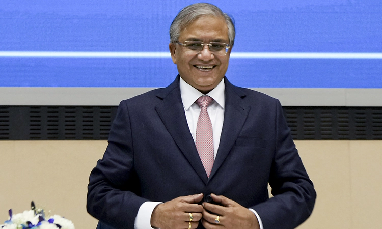 EC will leave no stone unturned to hold free, fair elections in West Bengal: CEC Kumar