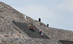 ಮೆಕ್ಸಿಕೋ ಪಿರಮಿಡ್‌ ಮೇಲೆ ಗುಂಡಿನ ದಾಳಿ: ಕೆನಡಾ ಪ್ರಜೆ ಸಾವು; 13 ಪ್ರವಾಸಿಗರಿಗೆ ಗಾಯ