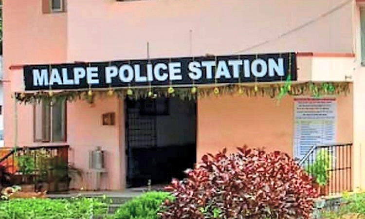 ಪೊಲೀಸ್‌ ದಾಳಿಯ ವೇಳೆ ಆರೋಪಿ ಕಟ್ಟಡದಿಂದ ಜಿಗಿದು ಪರಾರಿ, ನಕಲಿ ನಂಬರ್‌ ಪ್ಲೇಟ್‌ ಕಾರು ವಶ