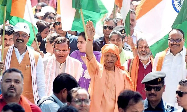 ಯೋಗಿ ನೇತೃತ್ವದಲ್ಲಿ ವಿಪಕ್ಷ ವಿರುದ್ಧ ಬಿಜೆಪಿ ಪ್ರತಿಭಟನೆ!