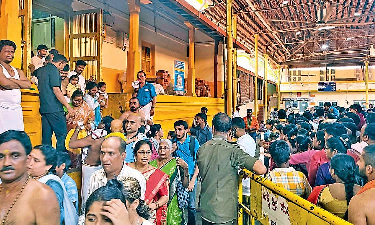 ಕುಕ್ಕೆ ಸುಬ್ರಹ್ಮಣ್ಯದಲ್ಲಿ  ಭಕ್ತ ಜನಸಾಗರ