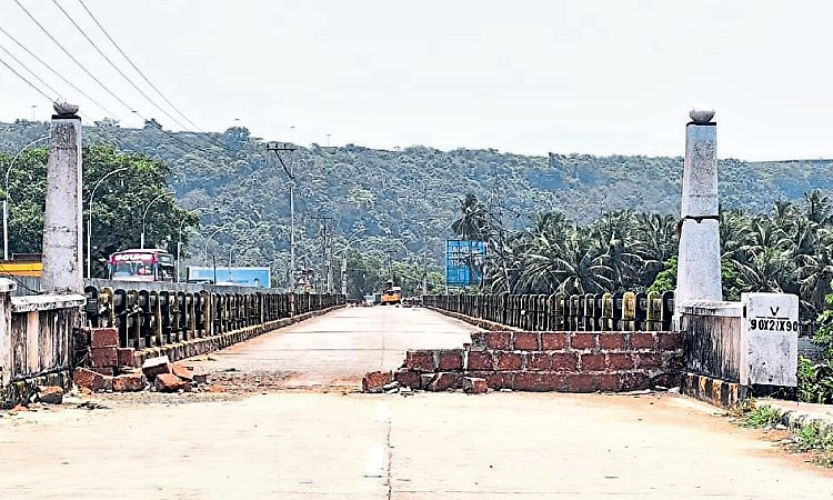 ಮರವೂರು: ಹಳೆ ಸೇತುವೆ ಜಾಗದಲ್ಲೇ ಹೊಸ ಸೇತುವೆ