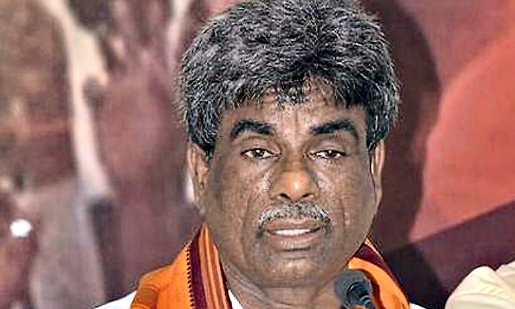 ಹಿಂದೂ ಧರ್ಮ ಒಡೆಯಲು ಸಚಿವ ಪ್ರಿಯಾಂಕ್‌ ಕುತಂತ್ರ: ಕೋಟಾ   