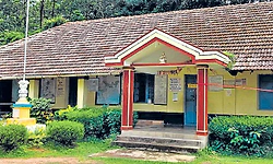 Belmannu: ಇನ್ನಾ ಕಾಯ್ನಾಲು ಸರಕಾರಿ ಶಾಲೆಗೆ ದಾನಿಗಳಿದ್ದಾರೆ, ಶಿಕ್ಷಕರು ಬೇಕಿದ್ದಾರೆ!