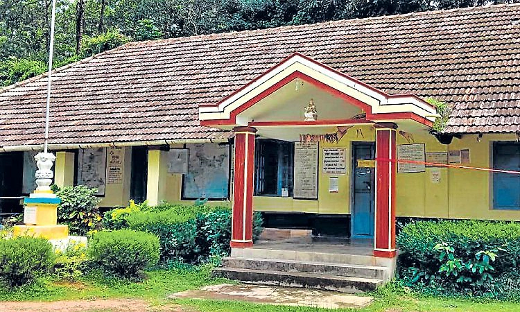 Belmannu: ಇನ್ನಾ ಕಾಯ್ನಾಲು ಸರಕಾರಿ ಶಾಲೆಗೆ ದಾನಿಗಳಿದ್ದಾರೆ, ಶಿಕ್ಷಕರು ಬೇಕಿದ್ದಾರೆ!