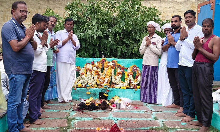 Dotihala: ಸೀತ್ಲಾ ಹಬ್ಬವನ್ನು ಆಚರಣೆ ಮಾಡಿದ ಬಂಜಾರ ಸಮುದಾಯ