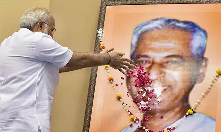 ಸಂಸ್ಕಾರದಿಂದ ಸಹಕಾರದವರೆಗೆ — ಮಾನವೀಯ ಶ್ರೀ ಲಕ್ಷ್ಮಣರಾವ್ ಇನಾಂದಾರ್ ಜೀವನದರ್ಶನ