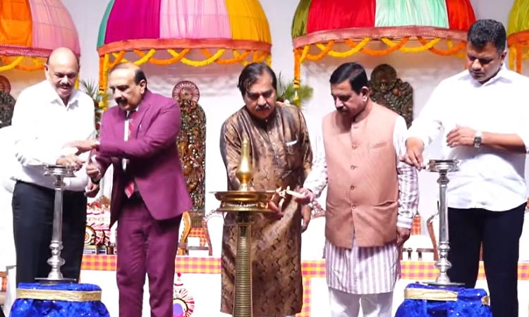 Alva's Medical College: ಮೂಡುಬಿದಿರೆ ಆಳ್ವಾಸ್‌ ಮೆಡಿಕಲ್‌ ಕಾಲೇಜು ಲೋಕಾರ್ಪಣೆ