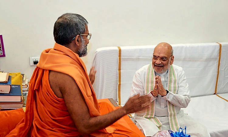 ಕಸ್ತೂರಿ ರಂಗನ್ ವರದಿ ಜಾರಿಗೆ ಮುನ್ನ ಜನರ ಅಹವಾಲಿಗೆ ದನಿಯಾಗಿ: ಅಮಿತ್ ಶಾಗೆ ಪೇಜಾವರಶ್ರೀ ಸಲಹೆ